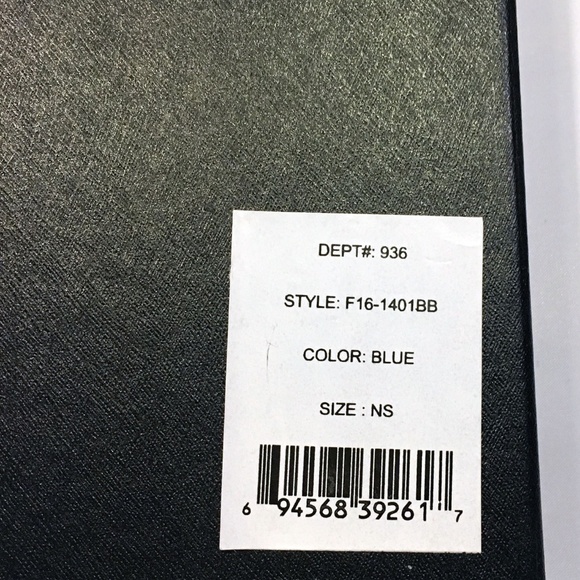 NWT Saks Fifth Avenue Blue Silk Tie & Gift Box